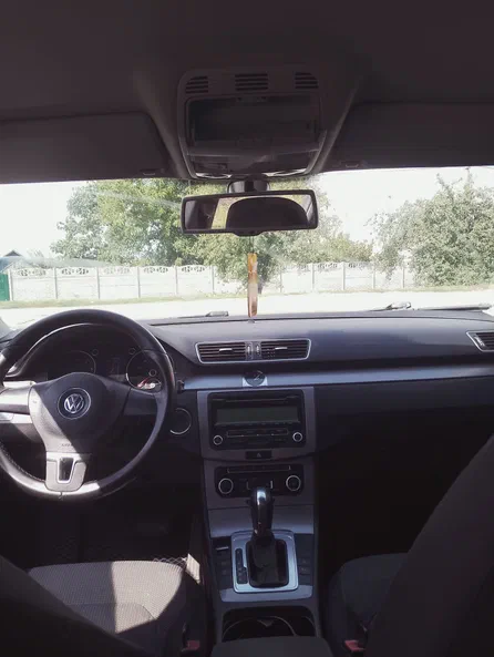 Volkswagen Passat 2011