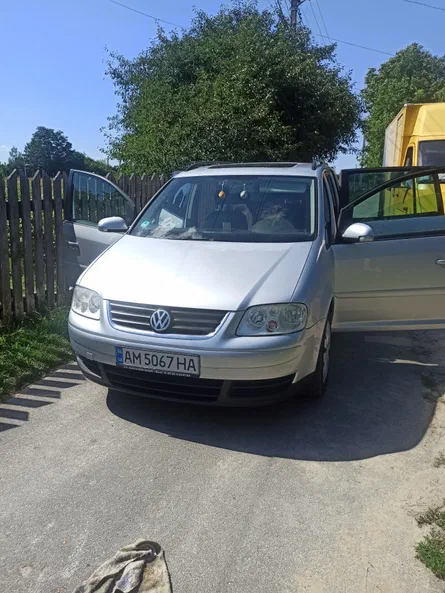 Volkswagen Touran 2004