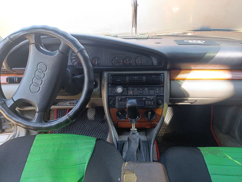 Audi 100 1991 - 6