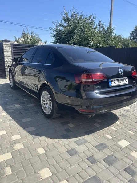 Volkswagen Jetta 2016 - 10
