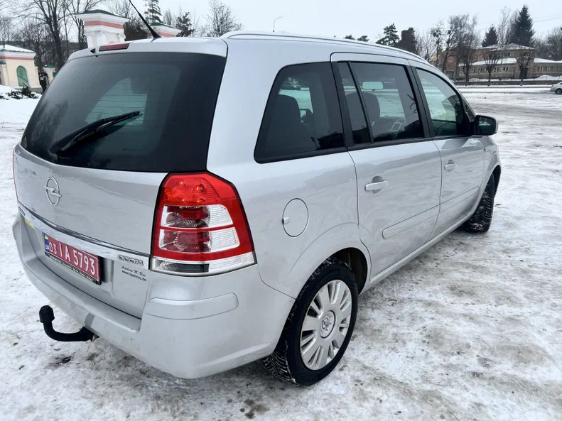 Opel Zafira 2012 - 5