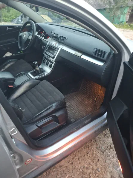 Volkswagen Passat 2006 - 9