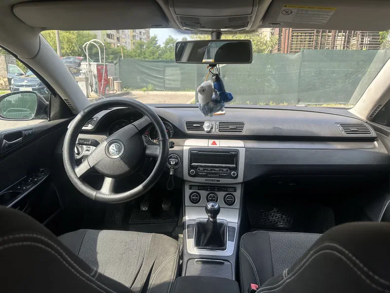 Volkswagen Passat 2005 - 13