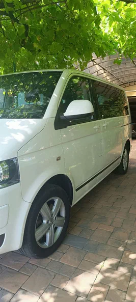 Volkswagen Multivan 2011 - 5