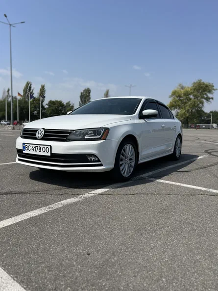 Volkswagen Jetta 2015 - 8