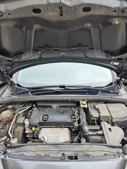 Peugeot 308 2010 - 6