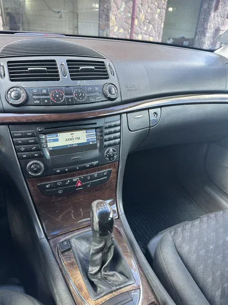 Mercedes-Benz E-Клас 2003 - 5