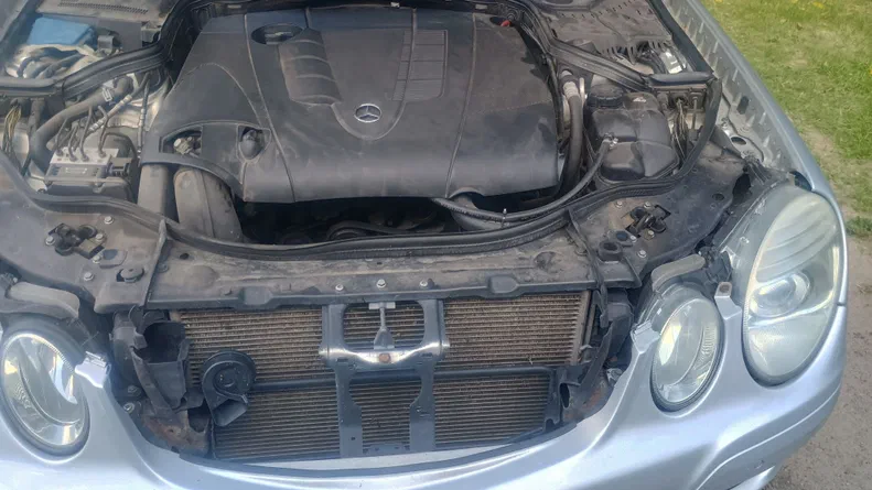 Mercedes-Benz E-Клас 2006 - 12