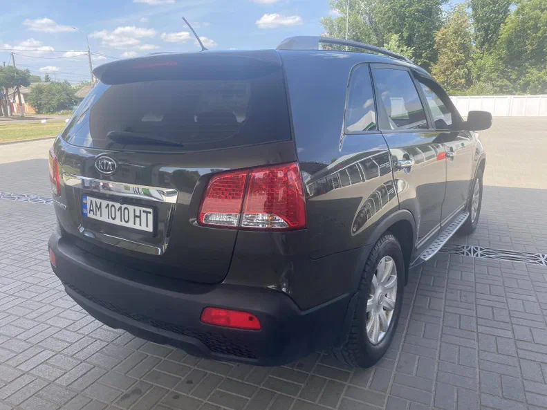 Kia Sorento 2010 - 9