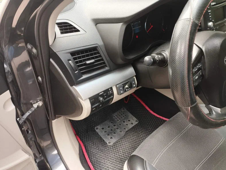 Subaru Legacy 2013 - 9