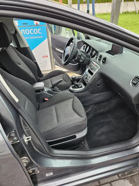 Peugeot 308 2010 - 8