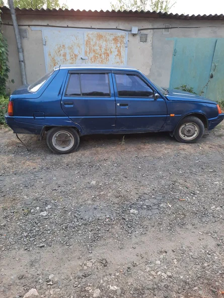 ЗАЗ 1102 «Таврия» 2002