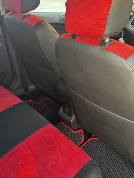 Ford Fiesta 2015 - 6