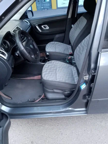 Skoda Fabia 2008 - 5