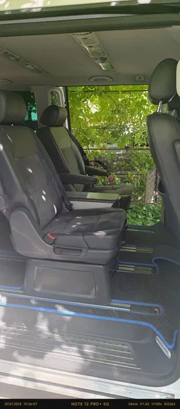 Volkswagen Multivan 2011 - 15