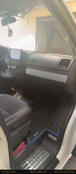 Volkswagen Multivan 2011 - 9