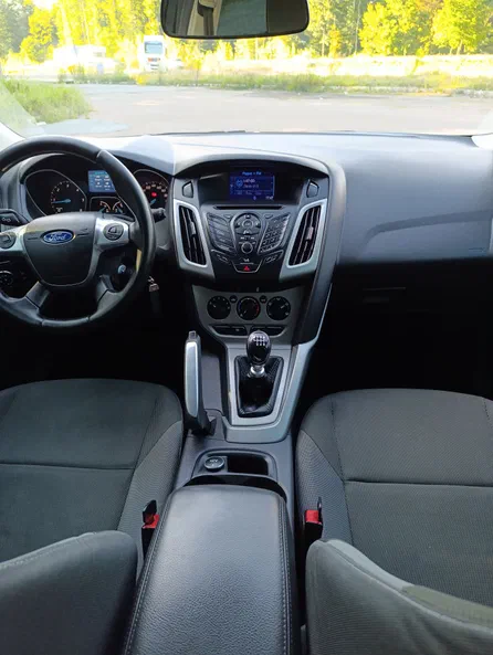 Ford Focus 2012 - 19