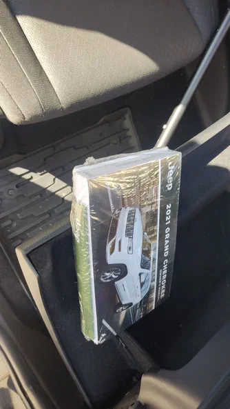 Jeep Grand Cherokee 2021 - 12