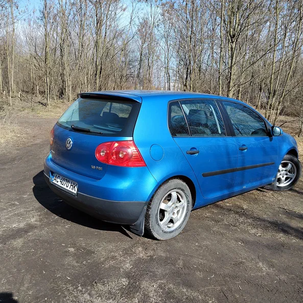 Volkswagen Golf 2003