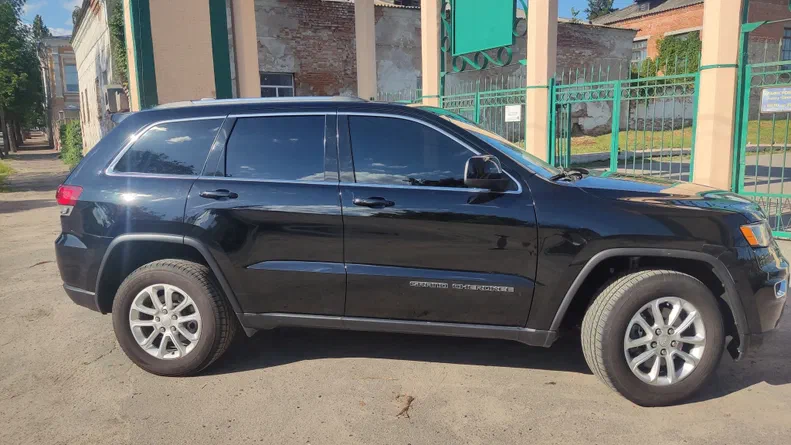 Jeep Grand Cherokee 2021 - 10