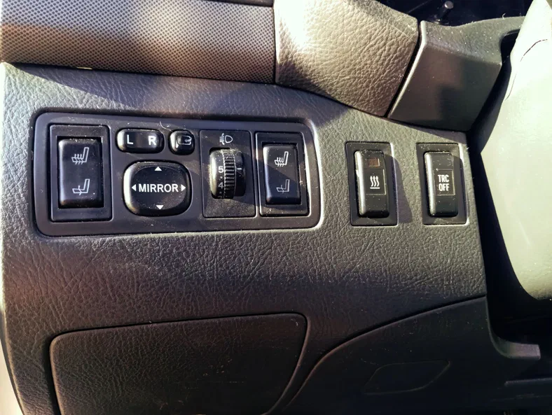 Toyota Avensis 2003 - 16