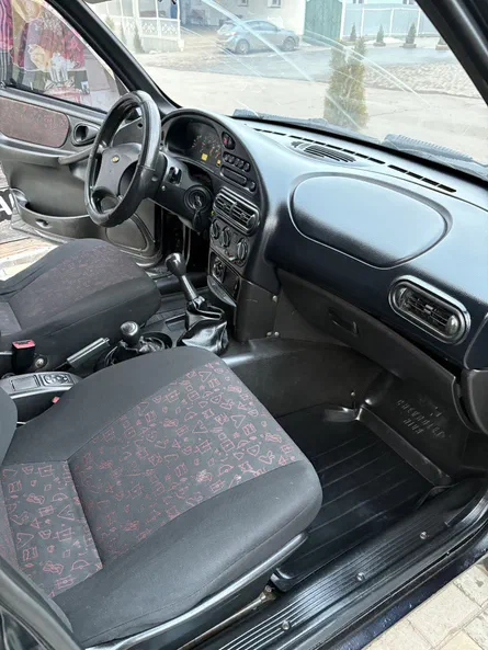 BMW 5 серія 2012 - 10