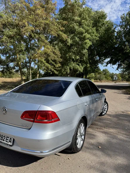 Volkswagen Passat 2013 - 6