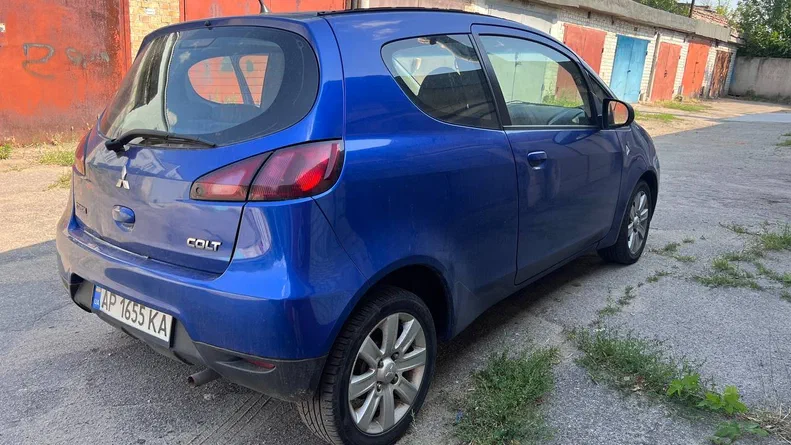 Mitsubishi Colt 2009 - 8