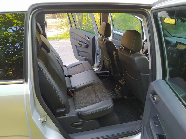 Opel Zafira 2008 - 5