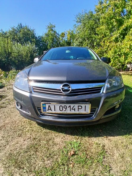 Opel Astra 2010