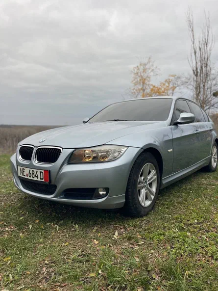 BMW 3 серія 2011 - 10
