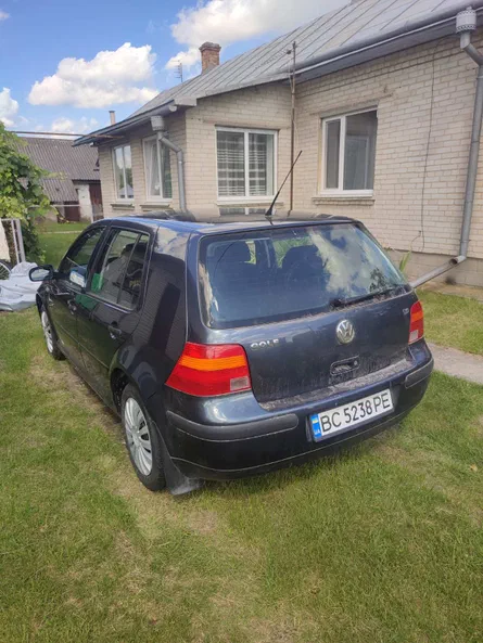 Volkswagen Golf 2001