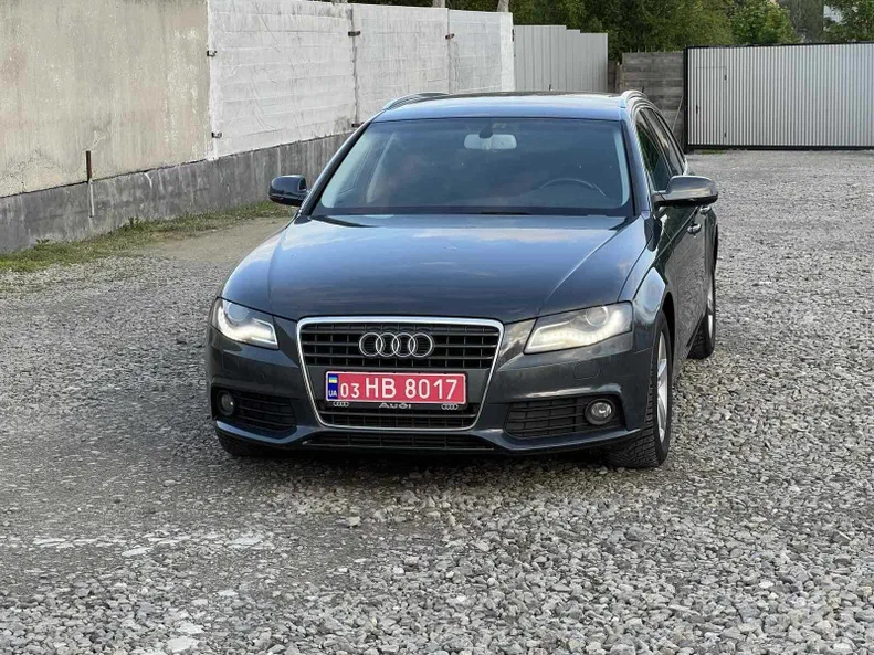 Audi A4 2010 - 6