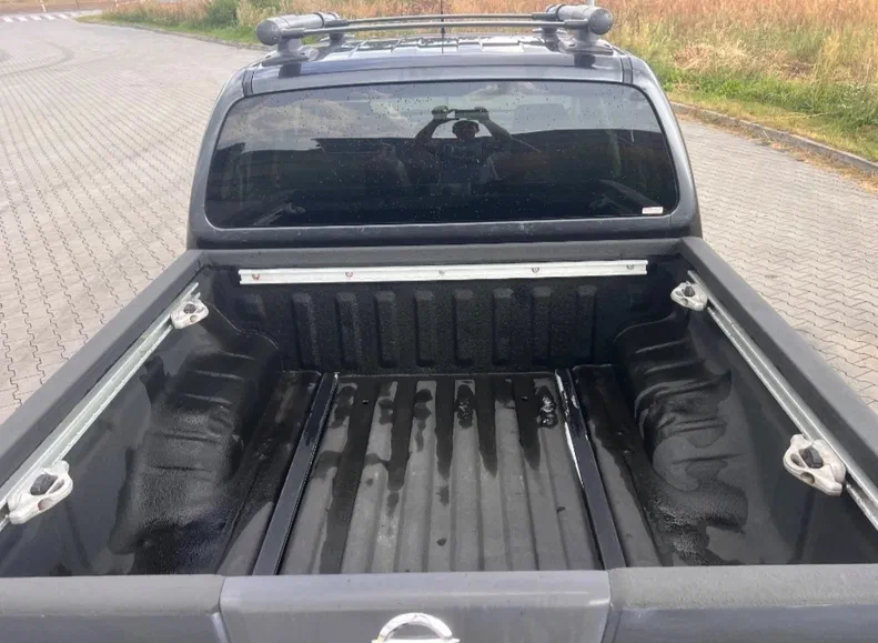 Nissan Navara (Frontier) 2008 - 8