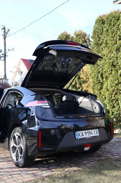 Opel Ampera 2012 - 6