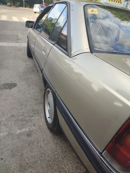 Opel Omega 1992
