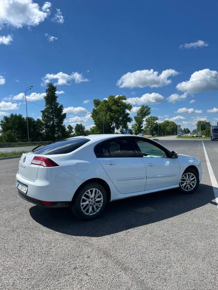 Renault Laguna 2013 - 5