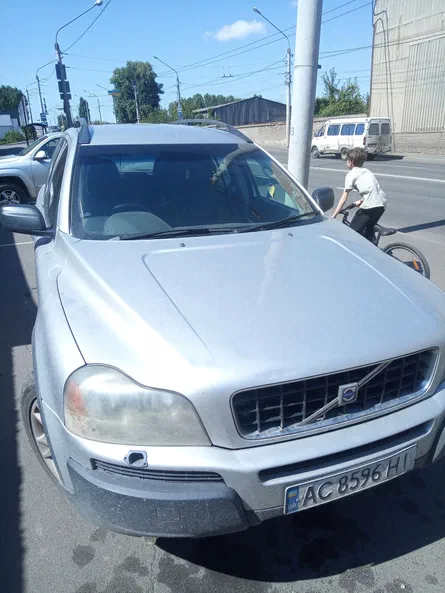 Volvo XC90 2006