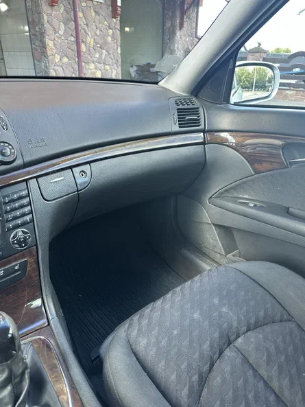 Mercedes-Benz E-Клас 2003 - 8