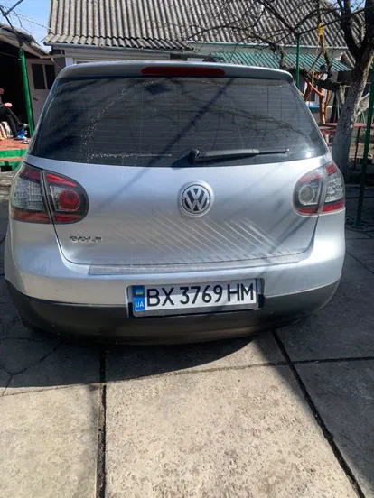 Volkswagen Golf 2004