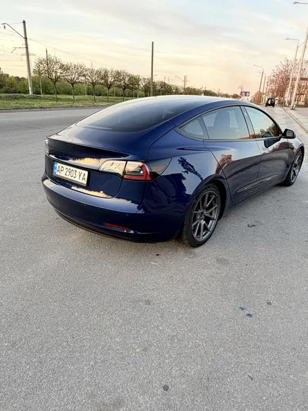 Tesla Model 3 2022 - 4