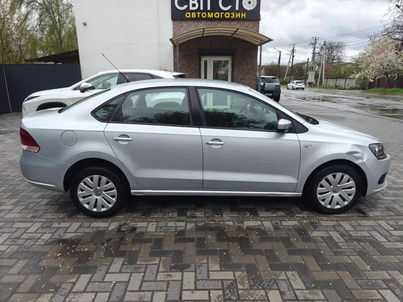 Volkswagen Polo 2011 - 3