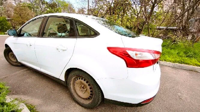 Ford Focus 2011 - 3