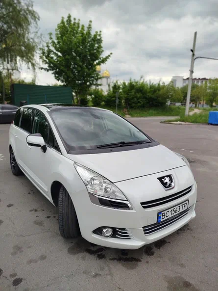 Peugeot 5008 2010 - 5