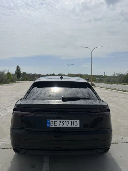 Audi Q8 2022 - 11