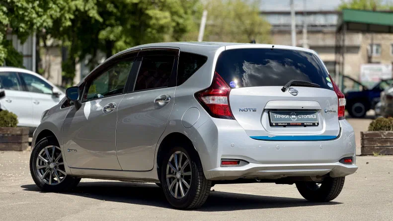 Nissan Note 2017 - 10
