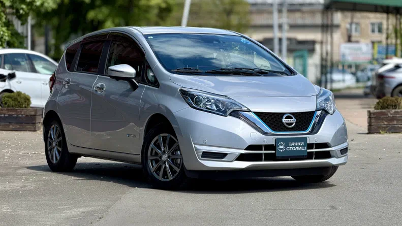Nissan Note 2017 - 2