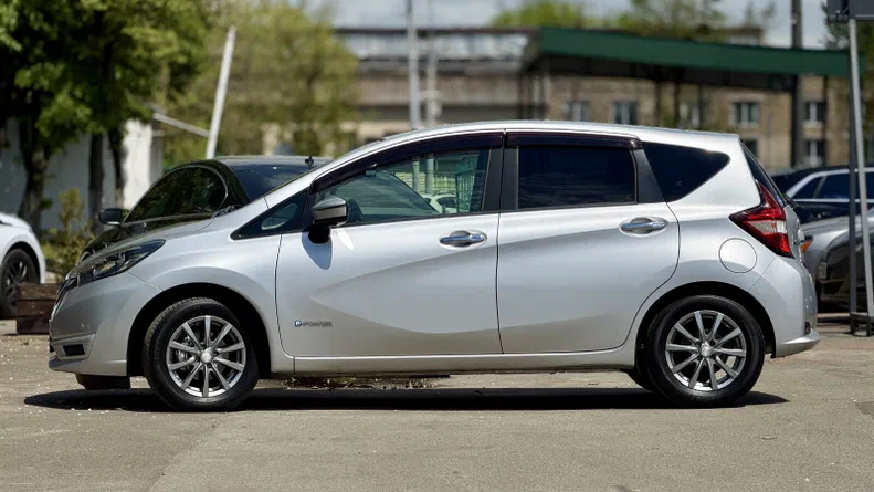 Nissan Note 2017 - 4