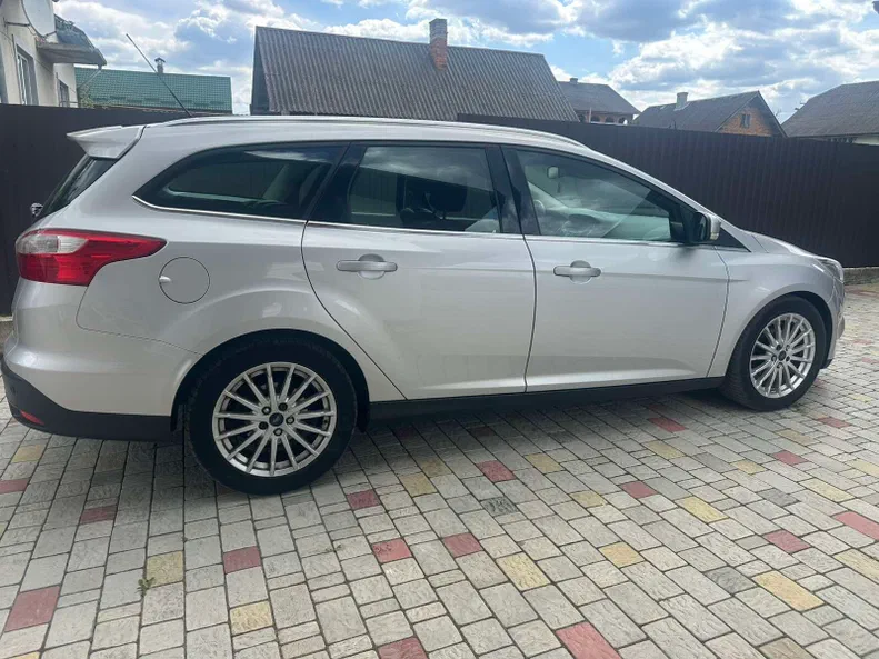 Ford Focus 2012 - 2