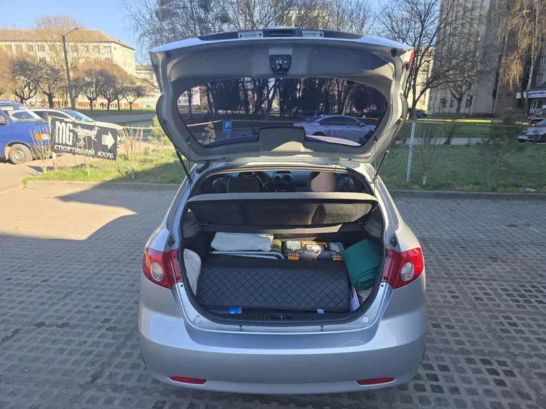 Chevrolet Lacetti 2010 - 11